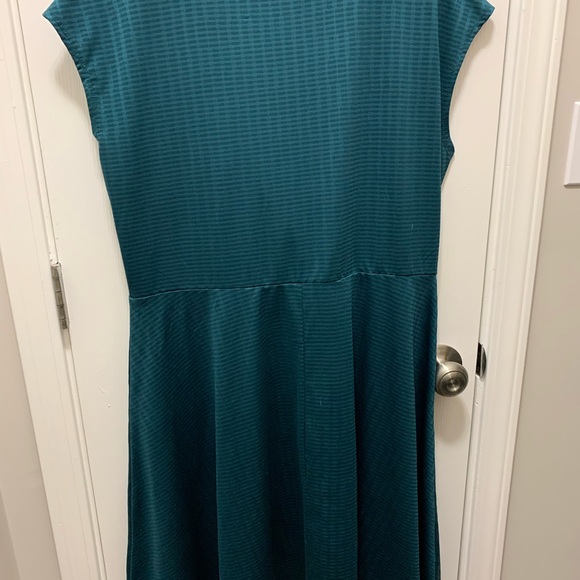 XL Green dress - Picture 2 of 3